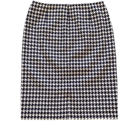 NWOT Talbots Snowy Houndstooth Navy and white Pencil Skirt size 4P - Picture 3 of 11